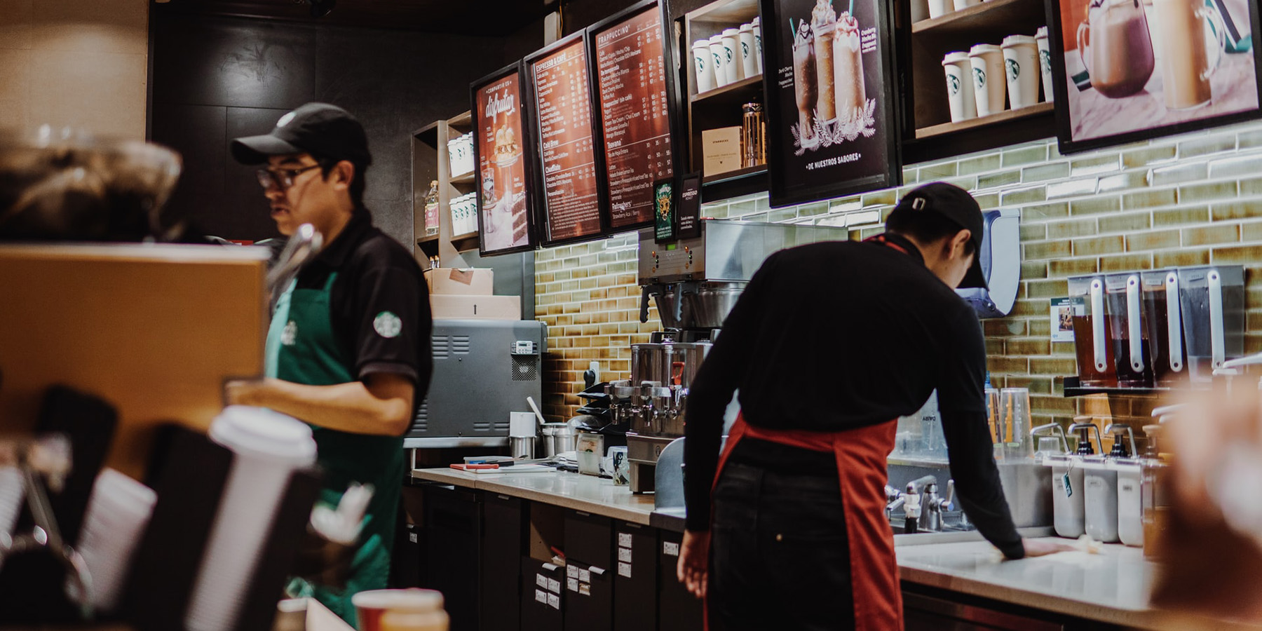 how-does-starbucks-earn-from-its-starbucks-card-business-profolus